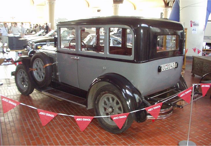 Mercedes-Benz 200 Stuttgart