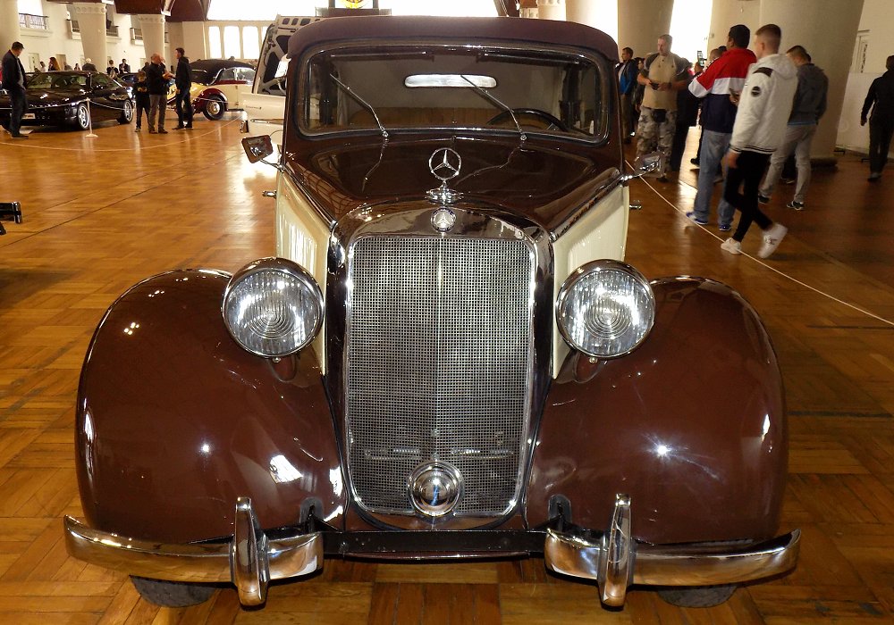 Mercedes-Benz 230 Cabriolet D W153