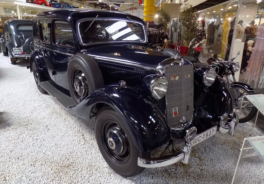 Mercedes-Benz 260 D Pullman