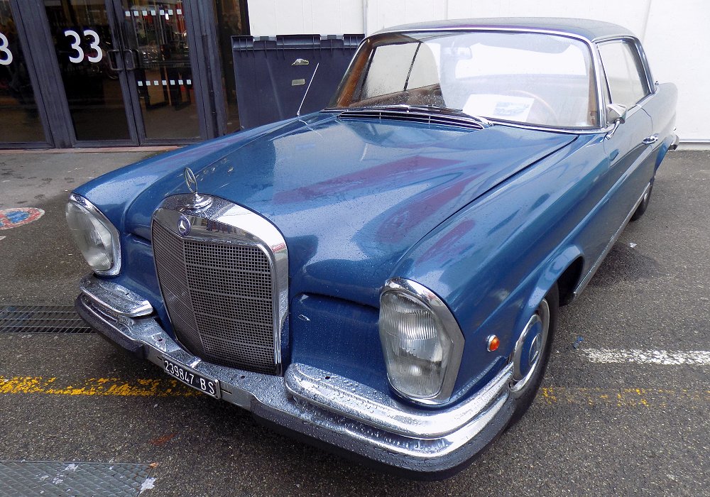 Mercedes-Benz 220 SE Coupé Automatic