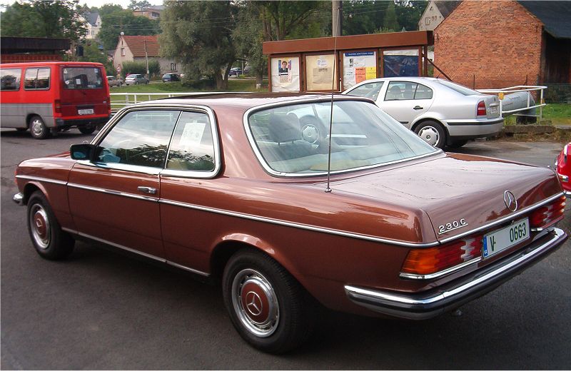Mercedes-Benz 230 C