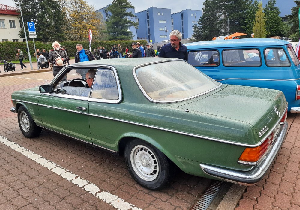 Mercedes-Benz 230 C Automatic