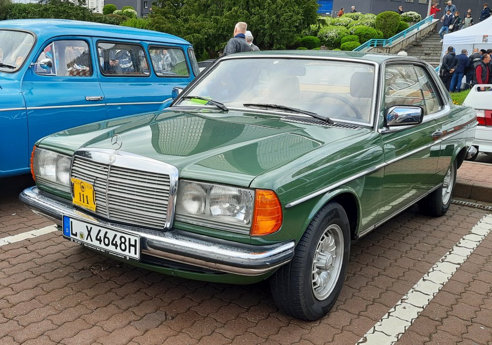 Mercedes-Benz 230 C Automatic