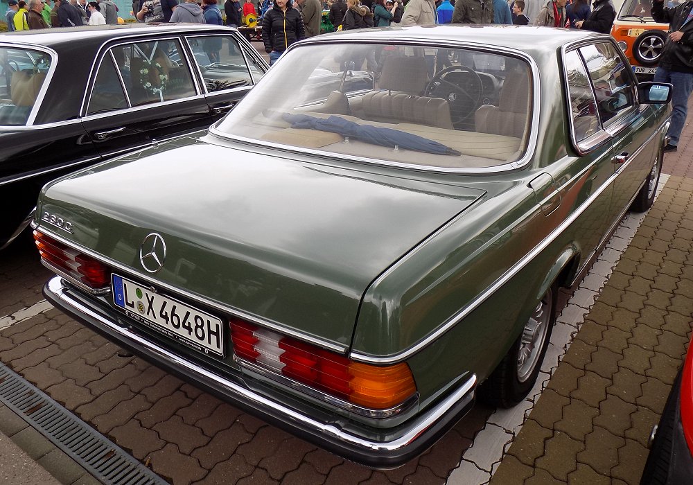 Mercedes-Benz 230 C Automatic