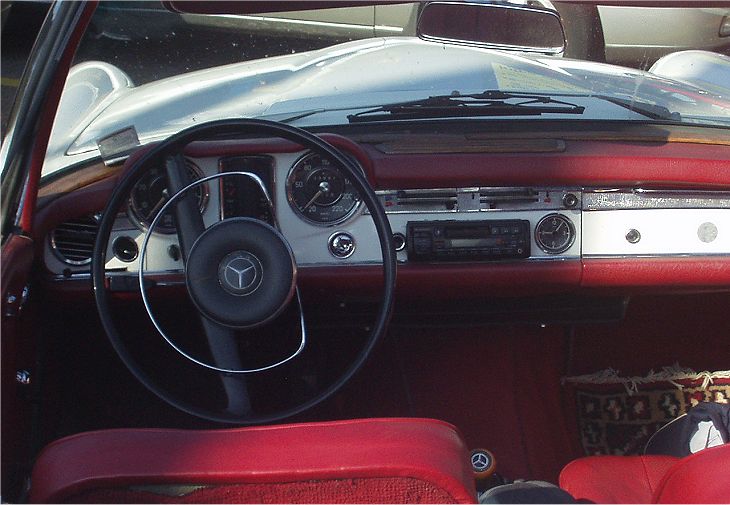 Mercedes-Benz 230 SL Automatic