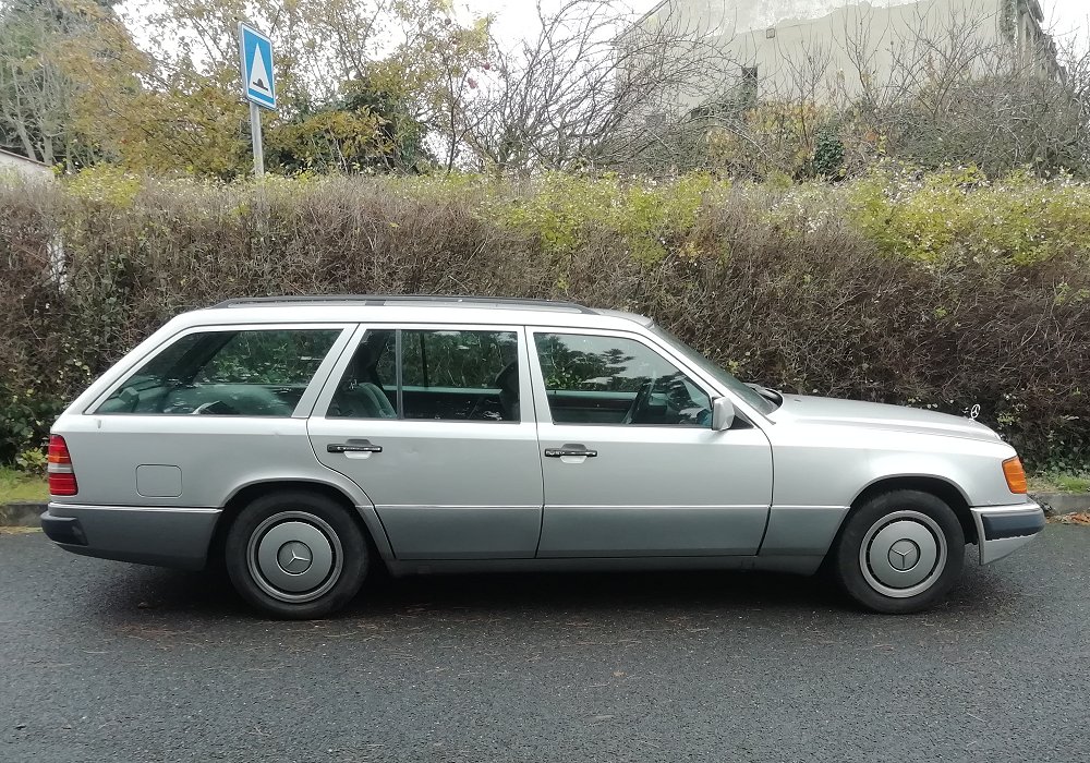 Mercedes-Benz 250 TD