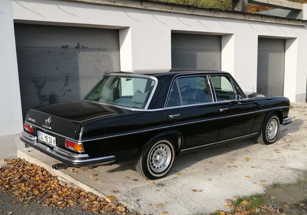 Mercedes-Benz 280 SEL