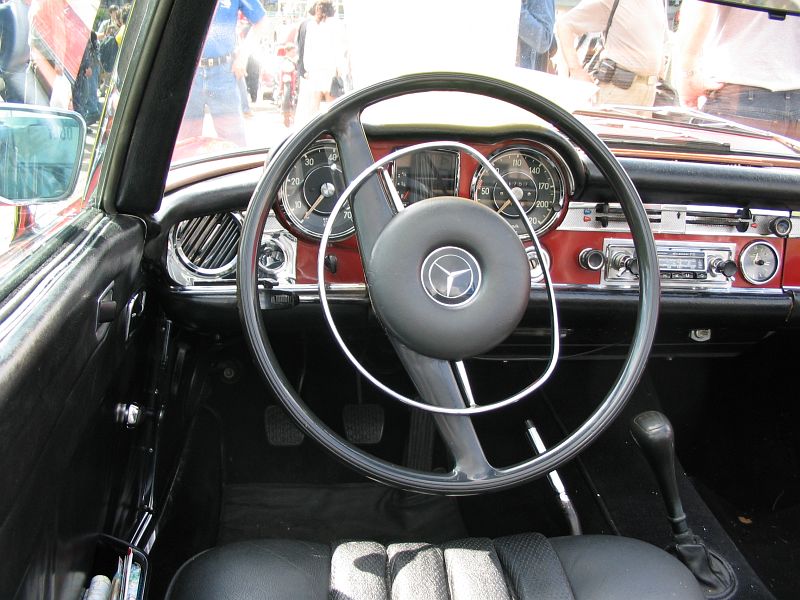 Mercedes-Benz 280 SL