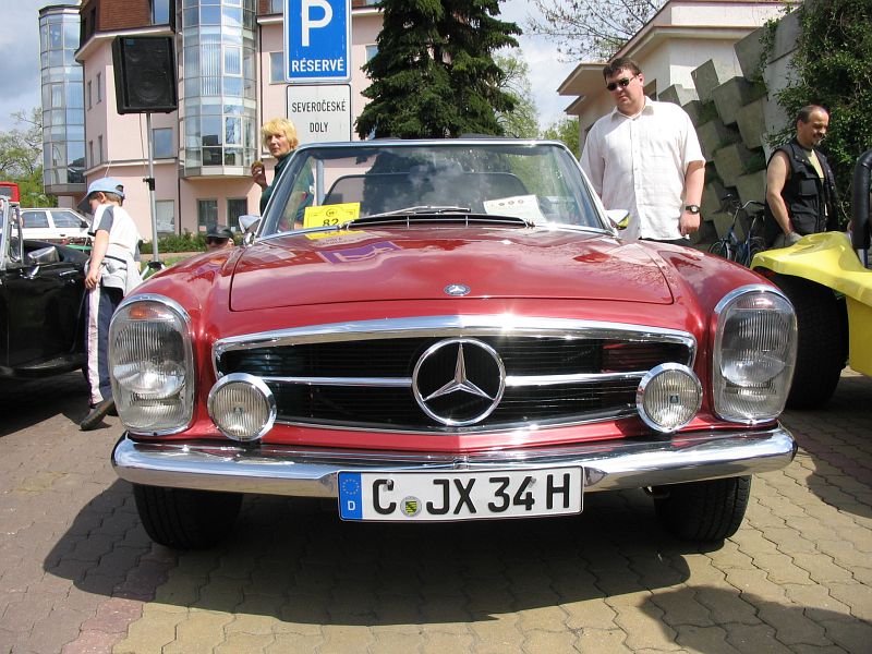 Mercedes-Benz 280 SL