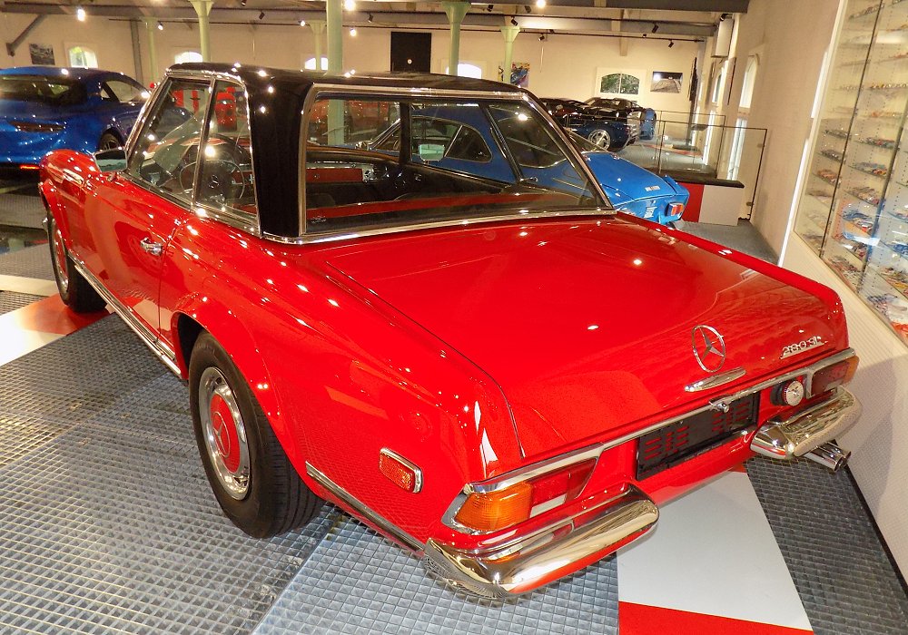 Mercedes-Benz 280 SL 5-speed