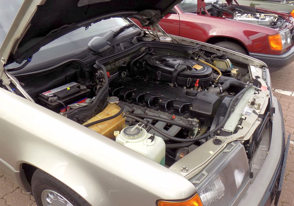 Mercedes-Benz 300 CE Automatic Kat