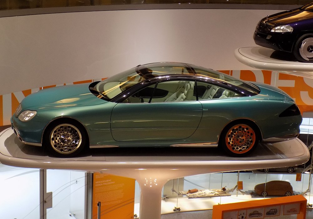 Mercedes-Benz F 200 Imagination