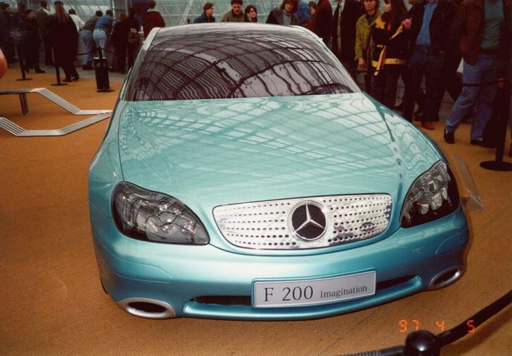 Mercedes-Benz F 200 Imagination